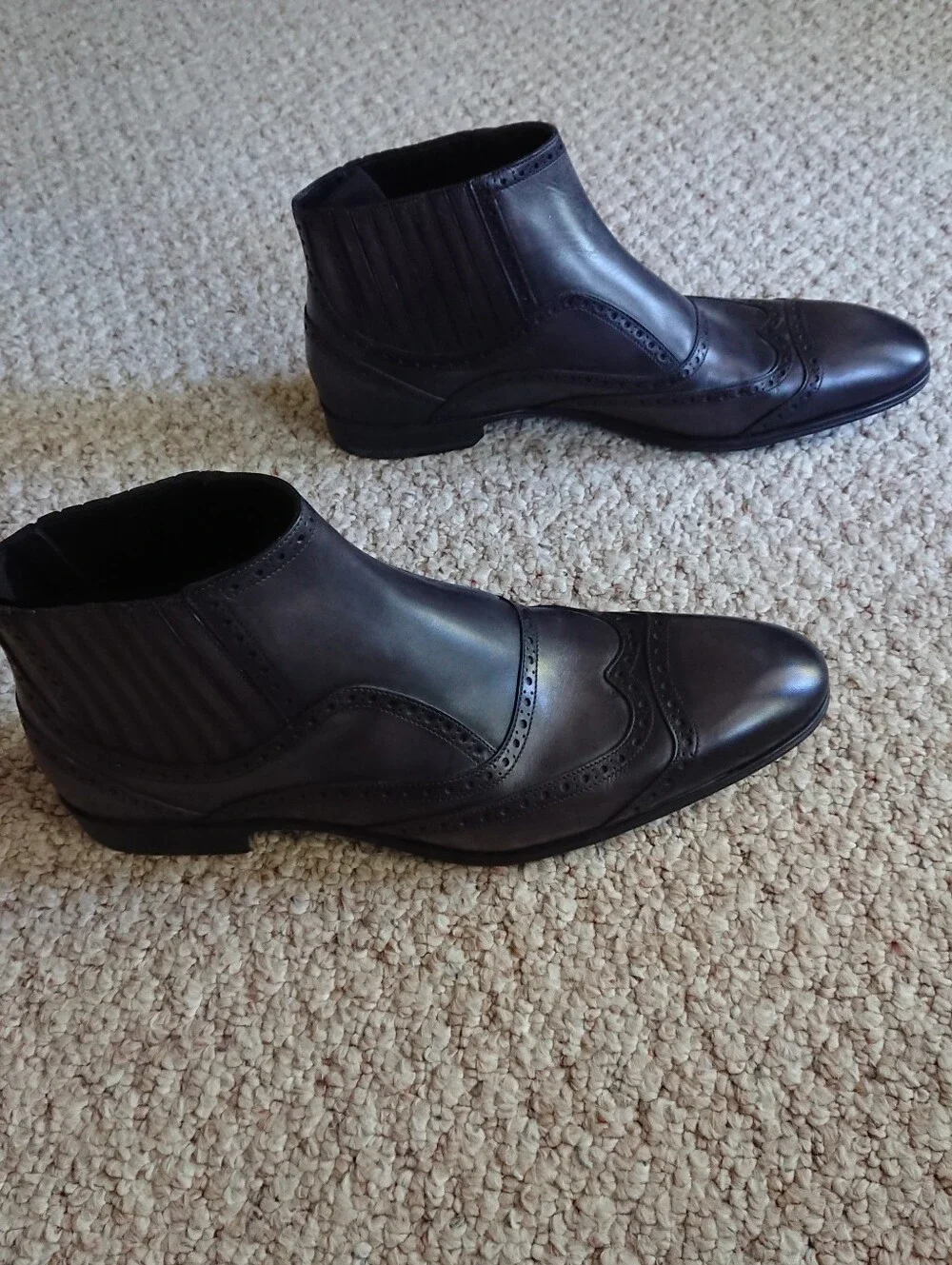 Dolce & Gabbana polished ankle boots in dark gray size 9-9.5